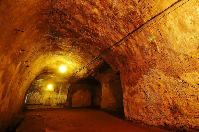 NPO法人安房文化遺産フォーラム<br>主な名所：赤山地下壕