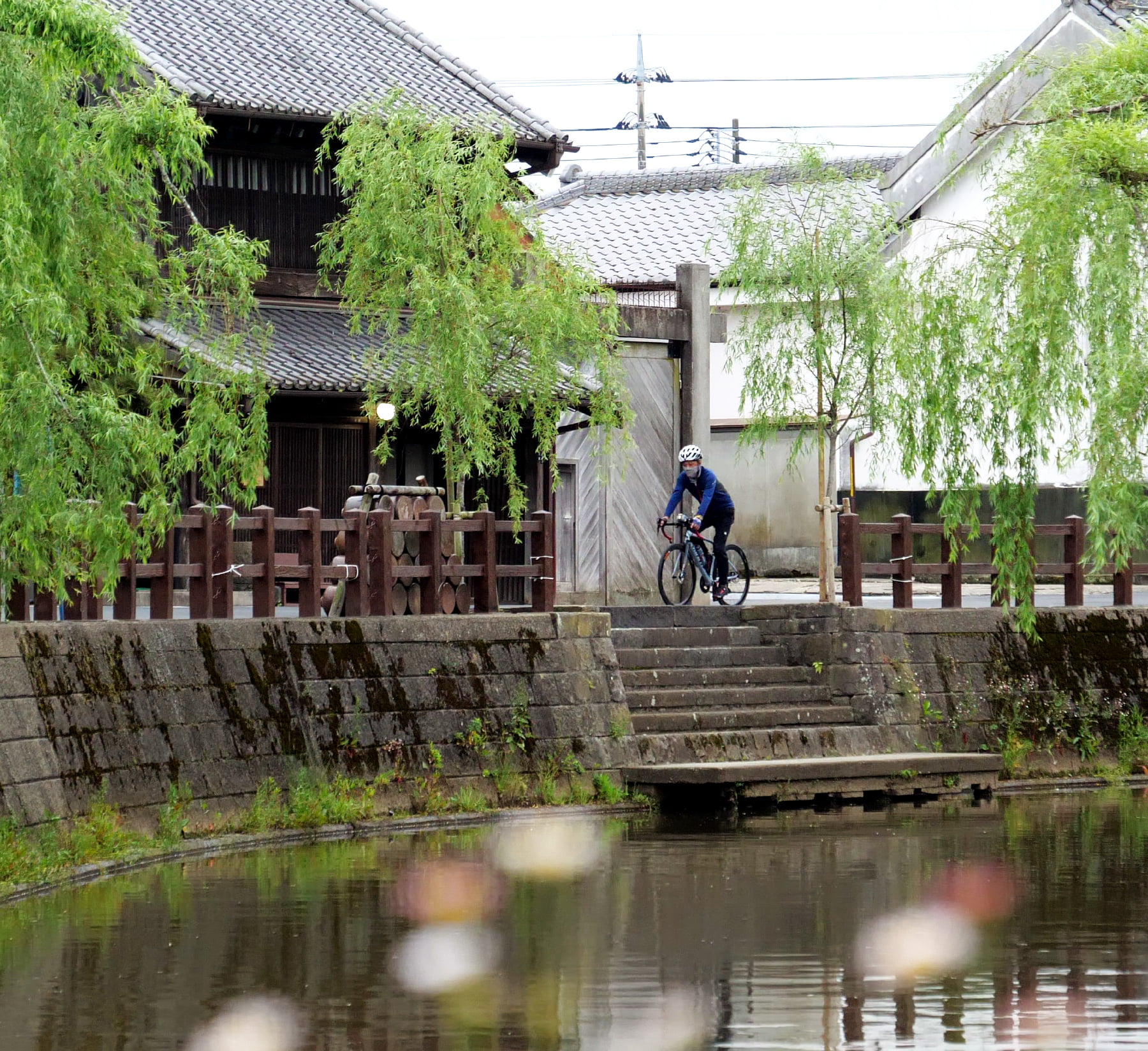 キービジュアルのスライド3