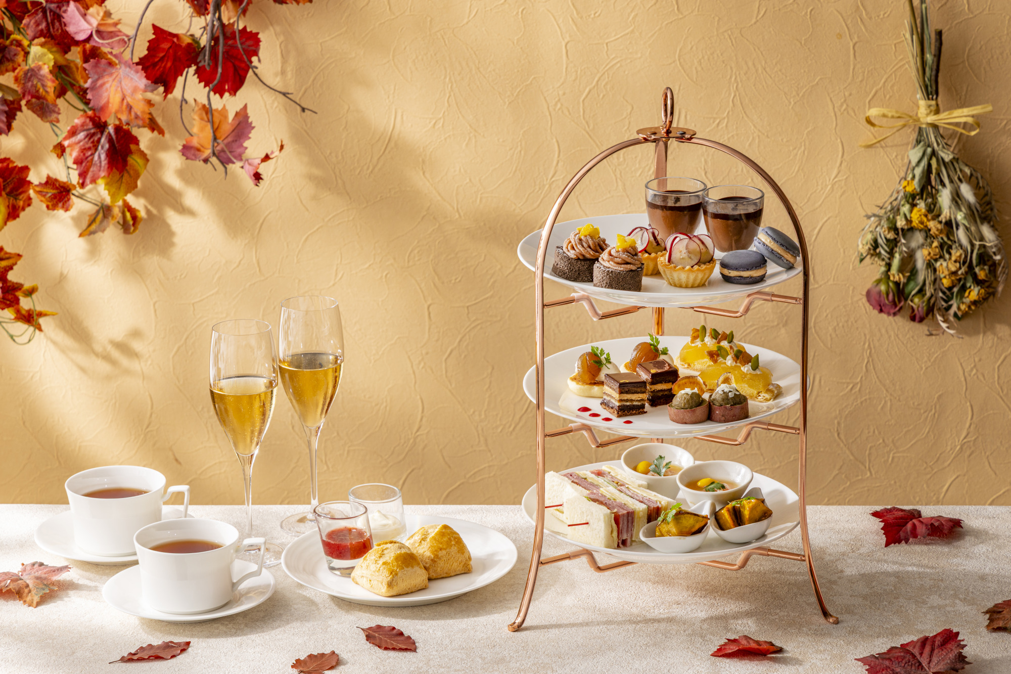 オータムアフタヌーンティー”Les feuilles d'automne”