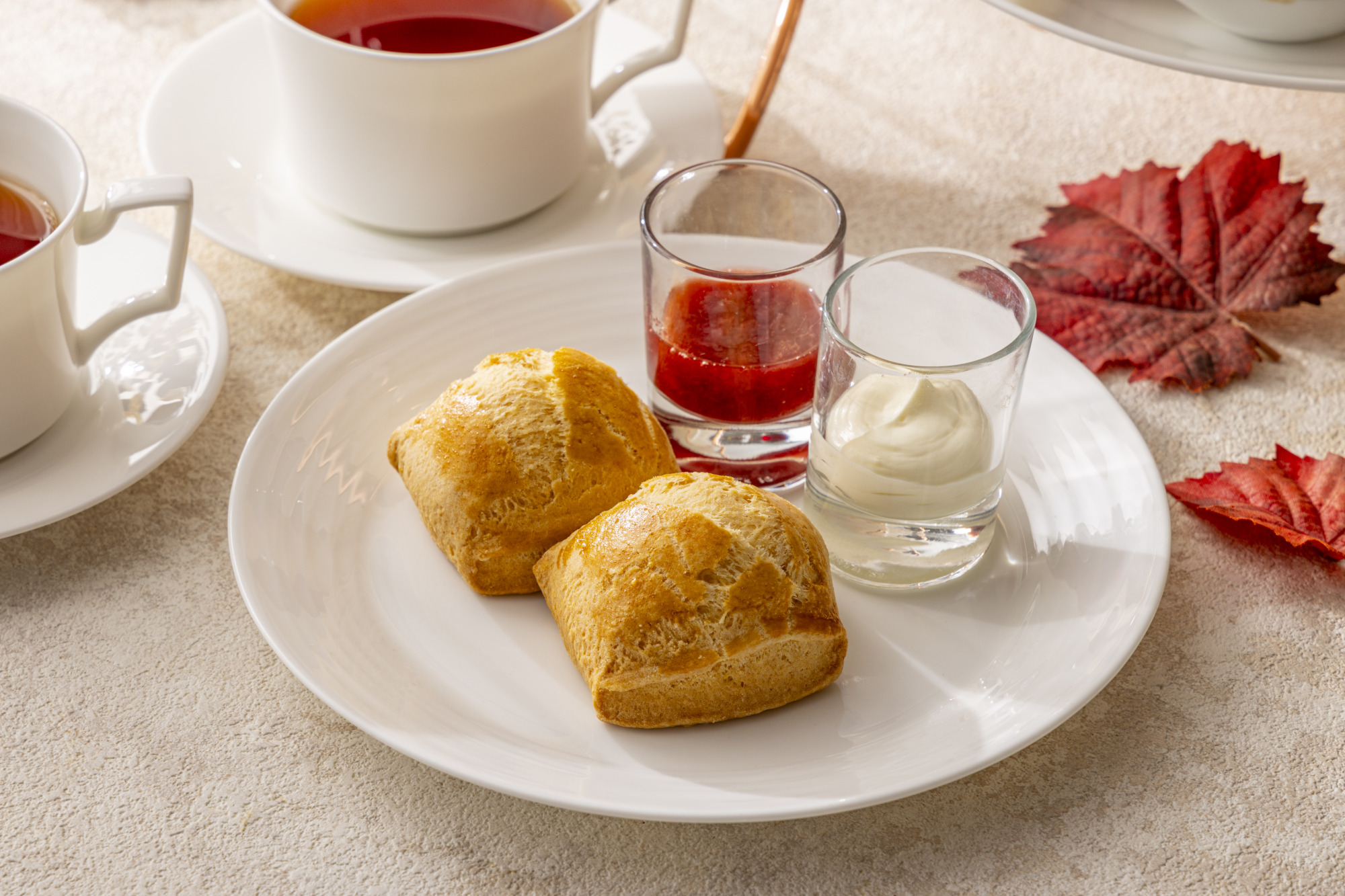 スコーン/クロテッドクリーム /フルーツジャム