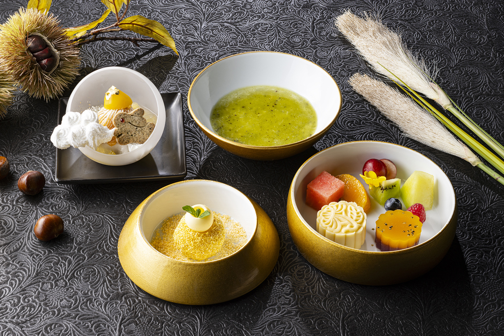 デザートは、キウイとレモンの杏仁豆腐やさつまいものモンブランパフェなど