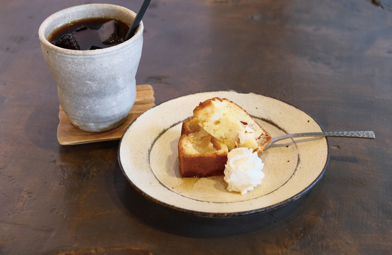 りんごとチーズのみりんバターケーキ