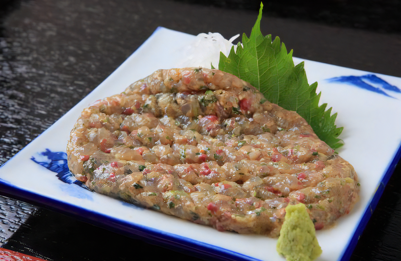 看板メニューは元祖・なめろう