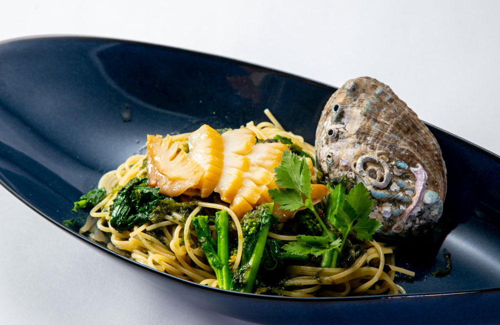 鮑とあおさの房総磯の香パスタ ※盛り付けは画像と異なる場合があります