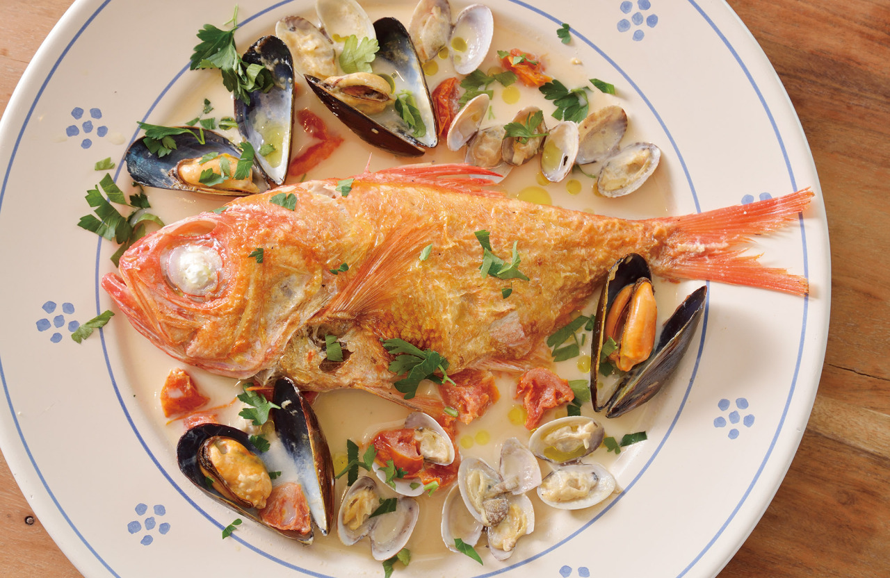 BUONO名物の金目鯛のアクアパッツァ