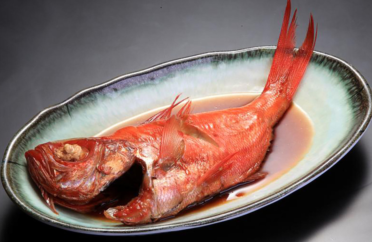 身が引き締まって脂の載っている金目鯛