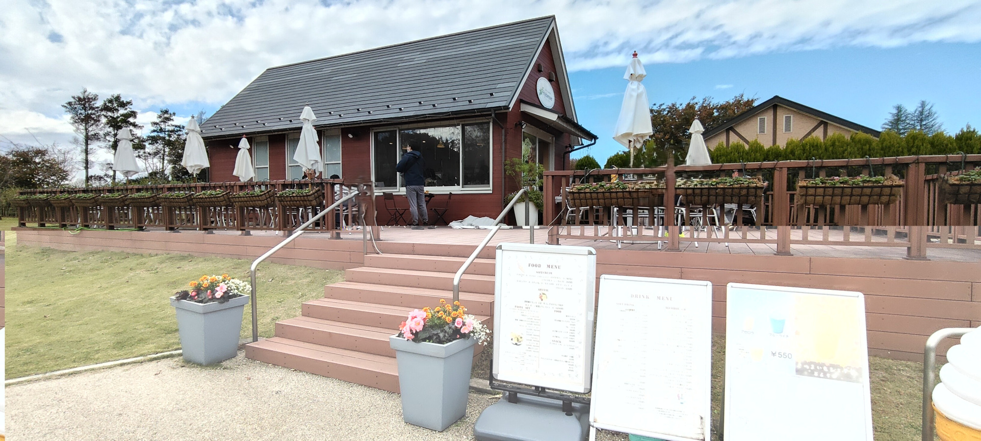 西ゲート近くにある「カフェ ヒルデモア」