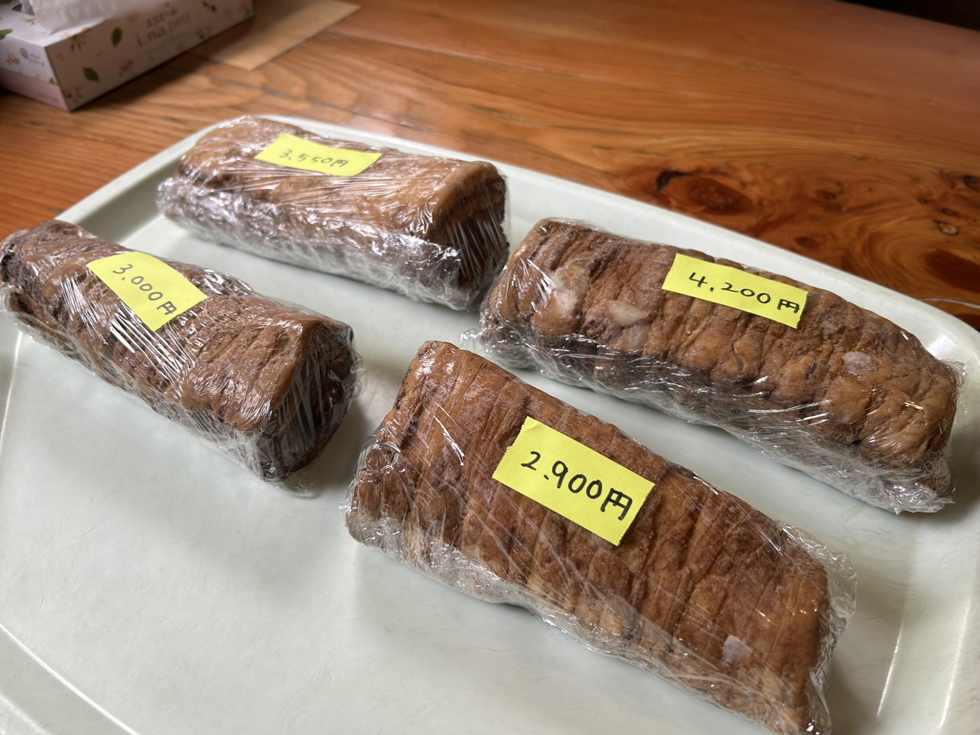 不定期で持ち帰り用のチャーシューも販売！