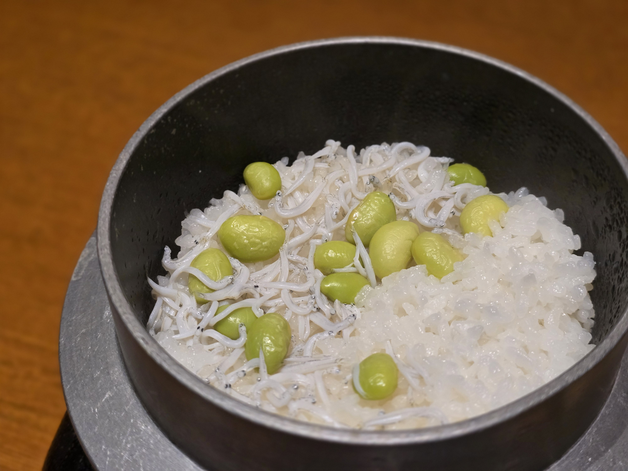 夕食の一例（内容は季節や宿泊プランにより異なります）