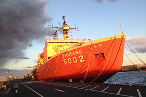 船橋市／元南極観測船SHIRASE5002