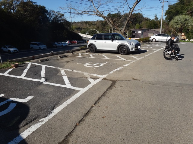 障害者用駐車場（優先駐車スペース）