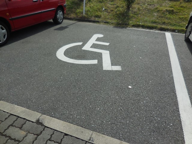 障害者用駐車場（優先駐車スペース）