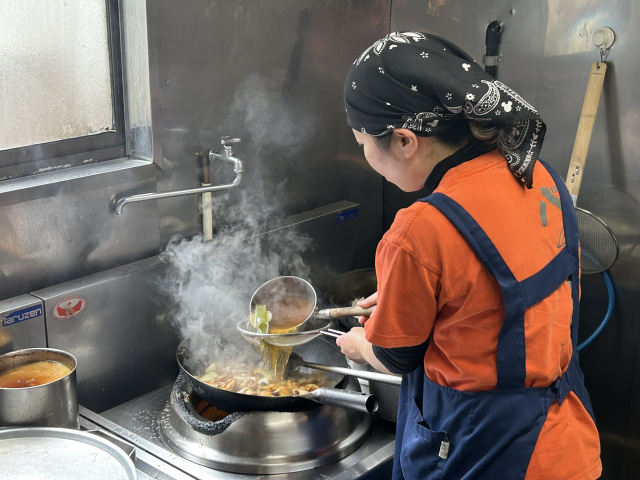④ラーメンスープを使って煮炒め状態に