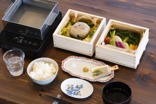 スチームハンバーグ定食