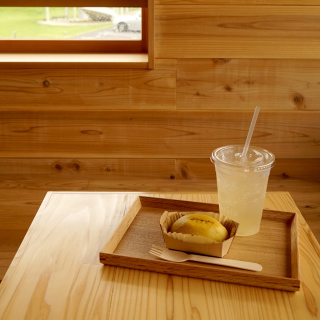 スイートポテト店2階