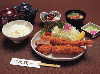 ヒレミックス定食