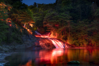 粟又の滝ライトアップ