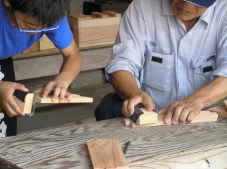 夏休み親子木箱作り教室