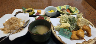 山菜天ぷら御膳