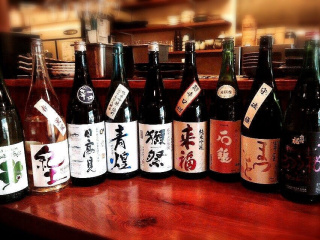 旬を感じるお料理とあわせて飲みたい日本酒の豊富な品揃え
