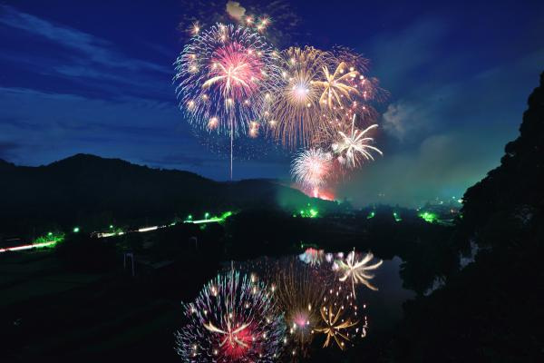 君津市民花火大会／亀山ダム湖畔