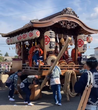 三区の山車　三区の山車は昭和28年に制作されました