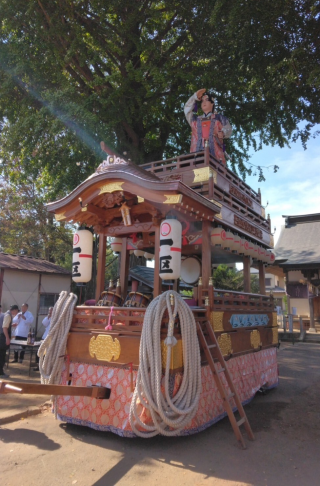 一区の山車　一区は八街で唯一の人形を載せた山車、桃太郎