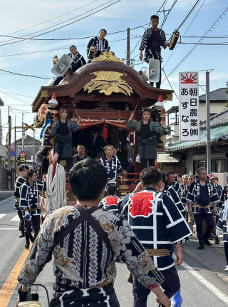 二区の屋台　昭和55年制作、成田市東町の山車を参考に制作されました