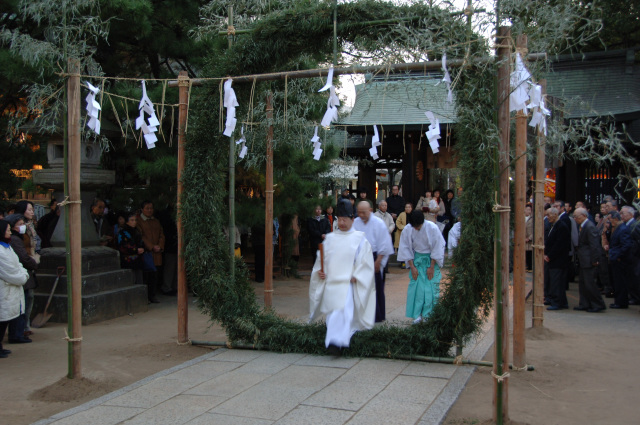 年越しの大祓式（茅の輪神事）／葛飾八幡宮