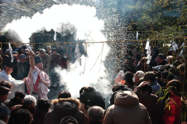 初卯祭（湯花神事）／葛飾八幡宮