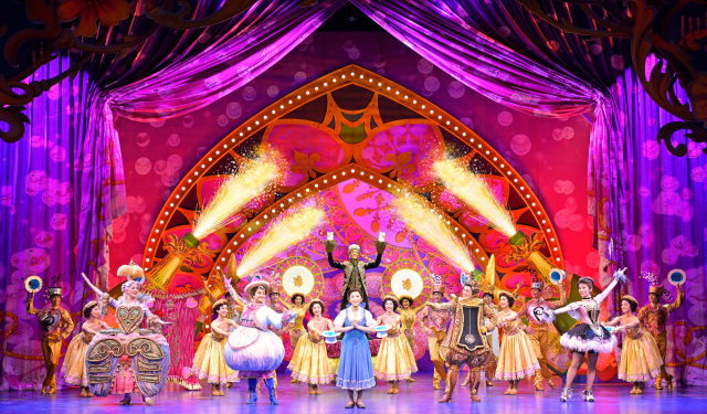 劇団四季　ディズニーミュージカル『美女と野獣』／舞浜アンフィシアター