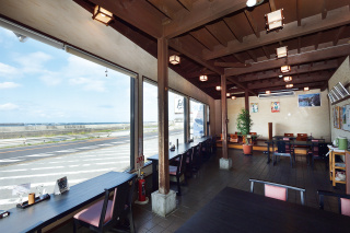 銚子漁港から利根川河口 方面に位置し、開放感のある眺望が楽しめます